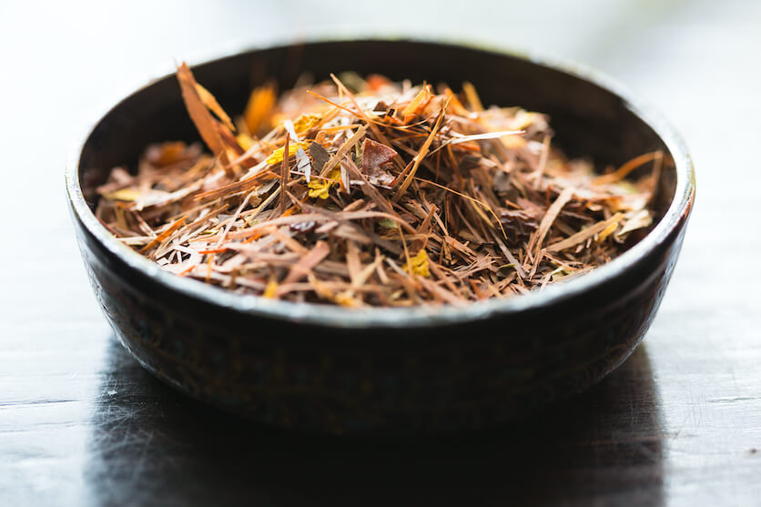 rooibos tea leaves